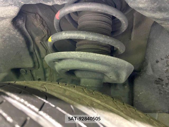 Toyota HARRIER 2021-02 7250944-19