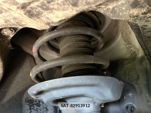 Toyota HARRIER 2020-08 7250942-19