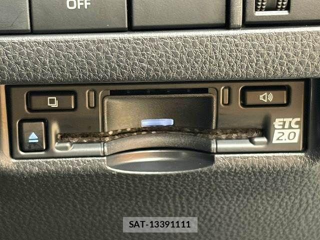Toyota HARRIER 2023-04 7250951-6