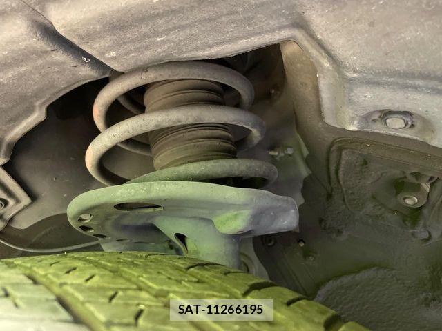 Toyota HARRIER 2017-05 7250953-19