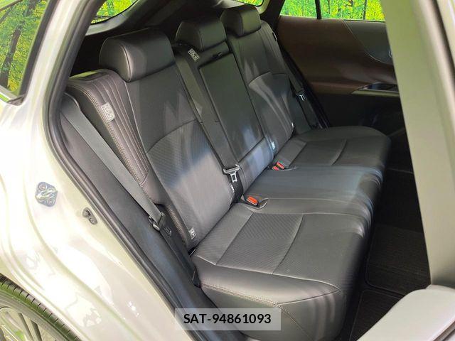Toyota HARRIER 2024-02 7250933-8
