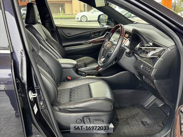 Toyota HARRIER 2017-02 7250955-15