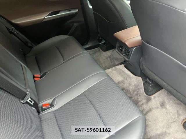 Toyota HARRIER 2024-01 7250935-12