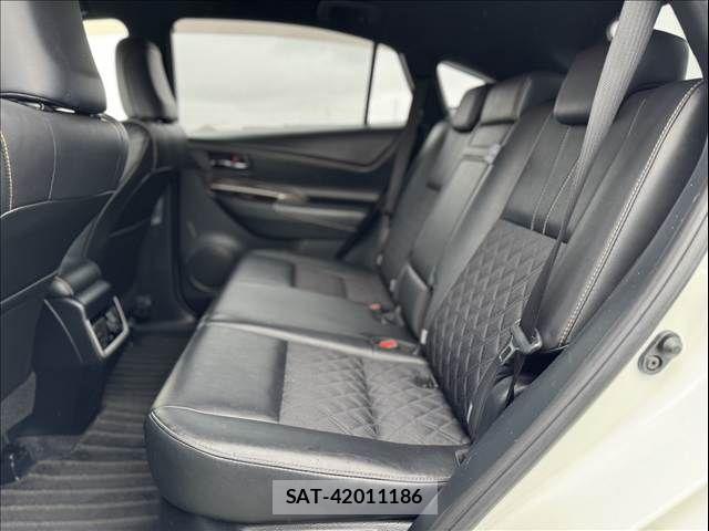 Toyota HARRIER 2016-09 7271971-17