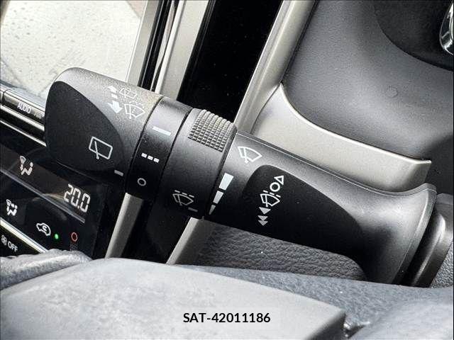 Toyota HARRIER 2016-09 7271971-24