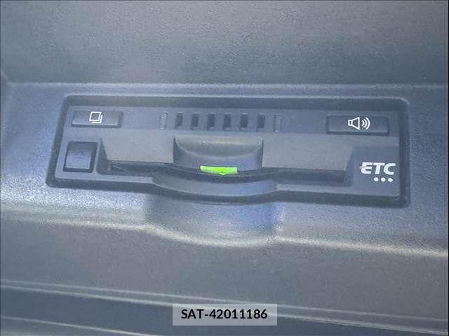 Toyota HARRIER 2016-09 7271971-27