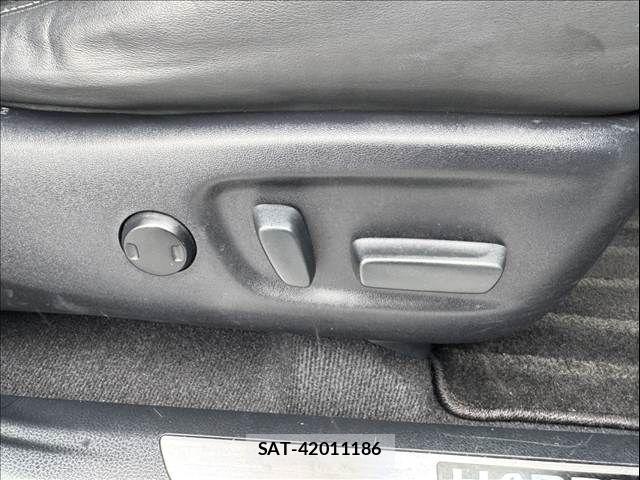 Toyota HARRIER 2016-09 7271971-29