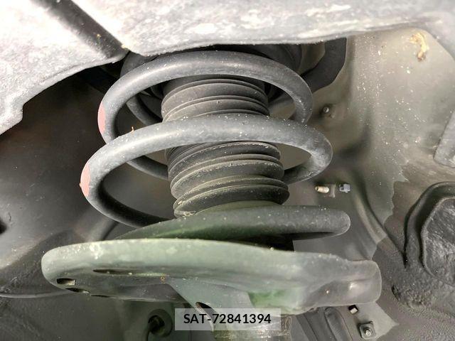 Toyota HARRIER 2015-09 7271968-19