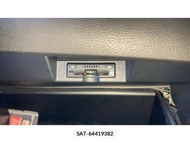 Toyota HARRIER 2017-12 7327325-24