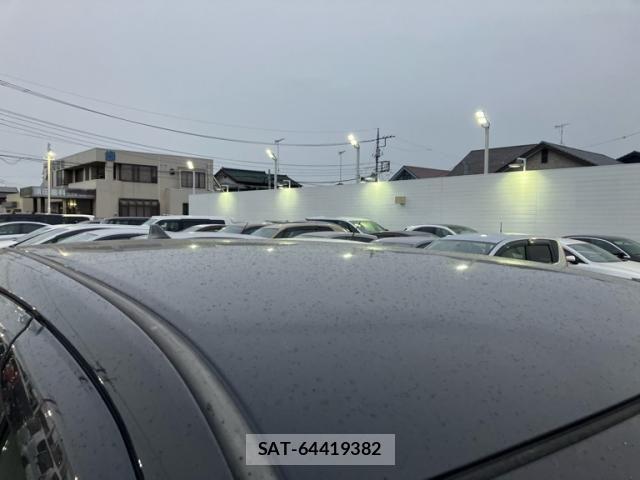 Toyota HARRIER 2017-12 7327325-4