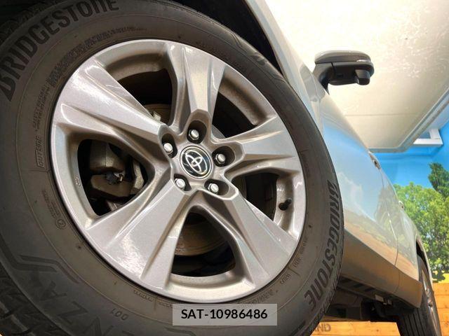Toyota HARRIER 2023-03 7327301-12