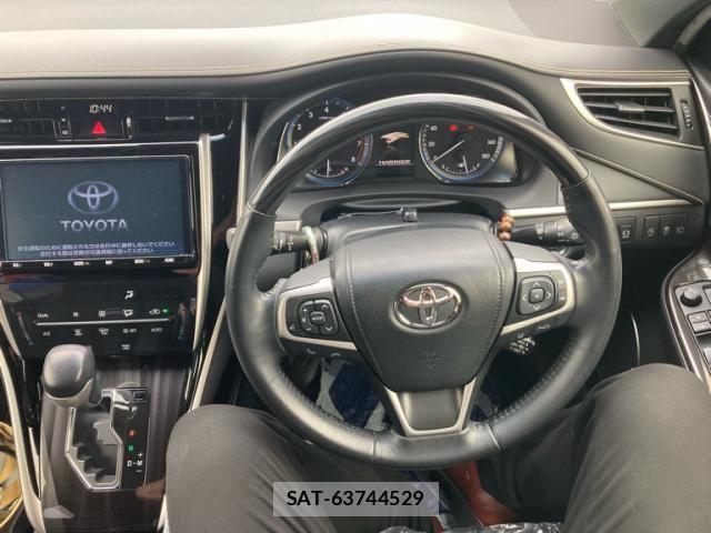 Toyota HARRIER 2020-02 7327310-14