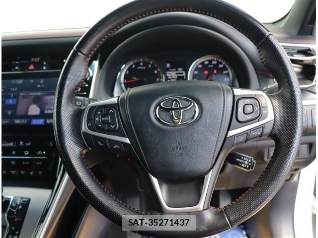 Toyota HARRIER 2017-06 7327304-12
