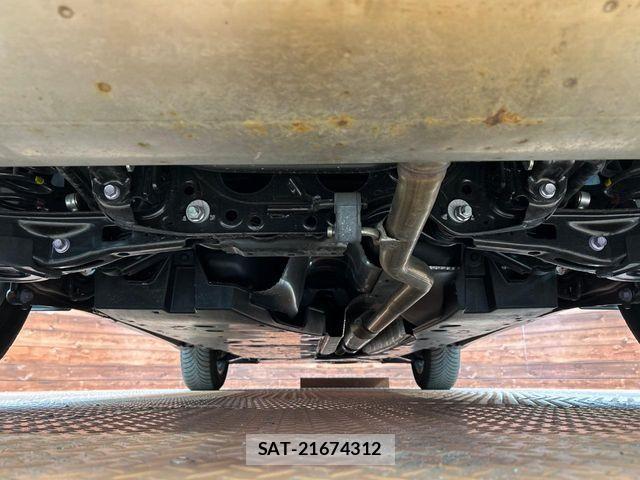 Toyota HARRIER 2024-05 7327300-18