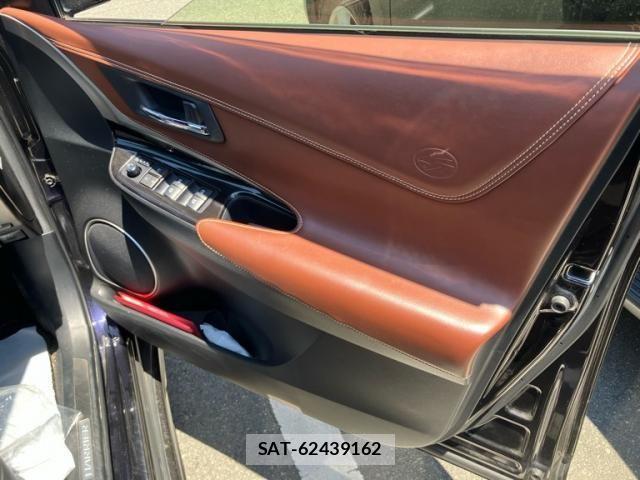 Toyota HARRIER 2017-10 7327323-17
