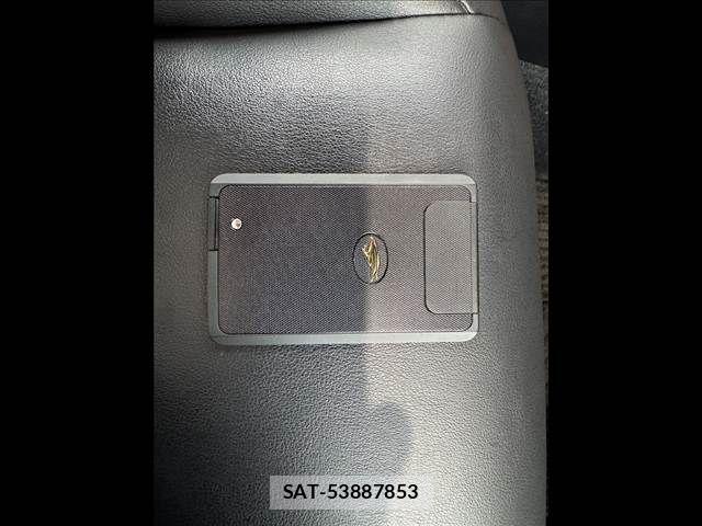 Toyota HARRIER 2017-06 7327313-26