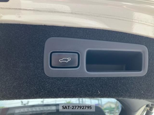 Toyota HARRIER 2020-03 7327298-12