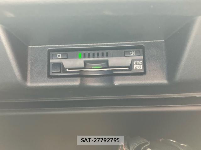 Toyota HARRIER 2020-03 7327298-25