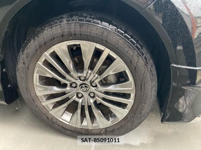 Toyota HARRIER 2024-07 7357919-6