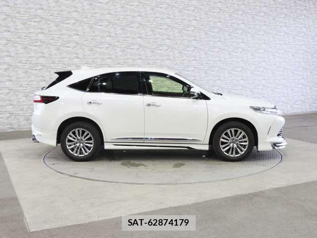 Toyota HARRIER 2019-03 7357950-12