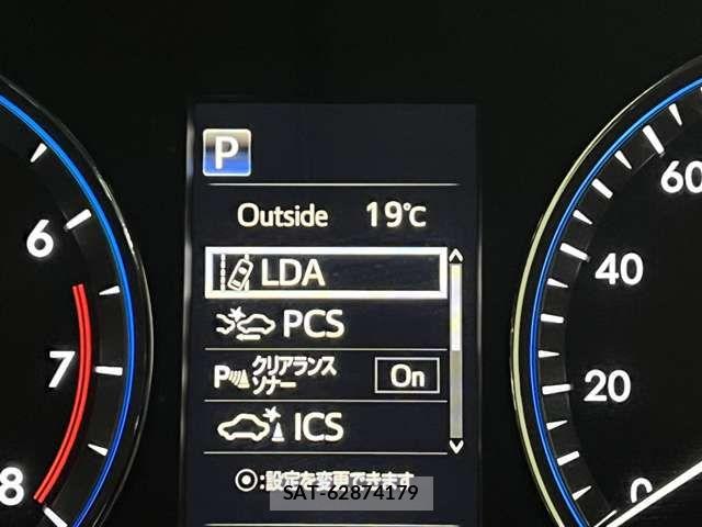 Toyota HARRIER 2019-03 7357950-8