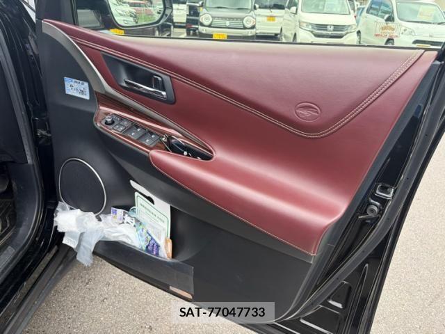 Toyota HARRIER 2017-03 7357961-10