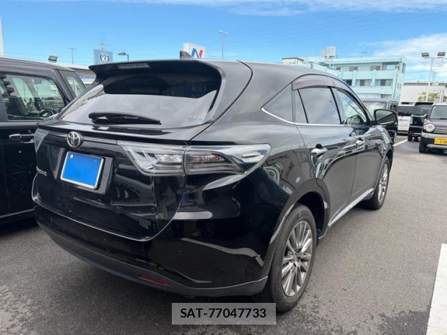 Toyota HARRIER 2017-03 7357961-2