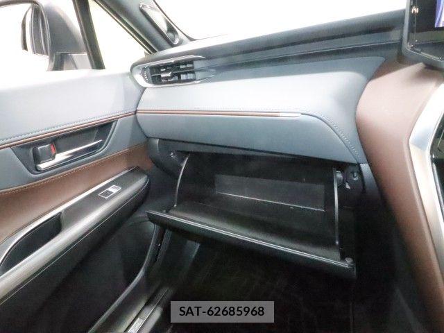 Toyota HARRIER 2021-04 7357924-25