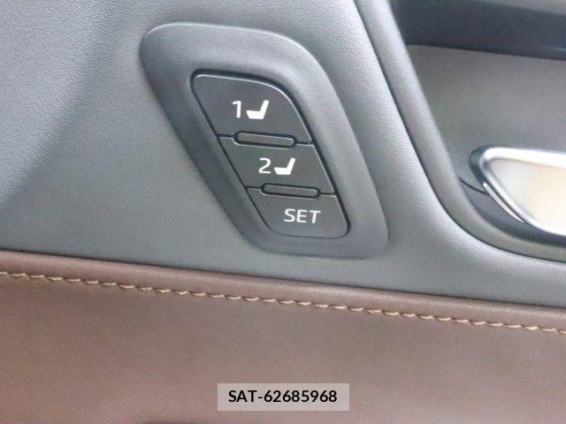 Toyota HARRIER 2021-04 7357924-26