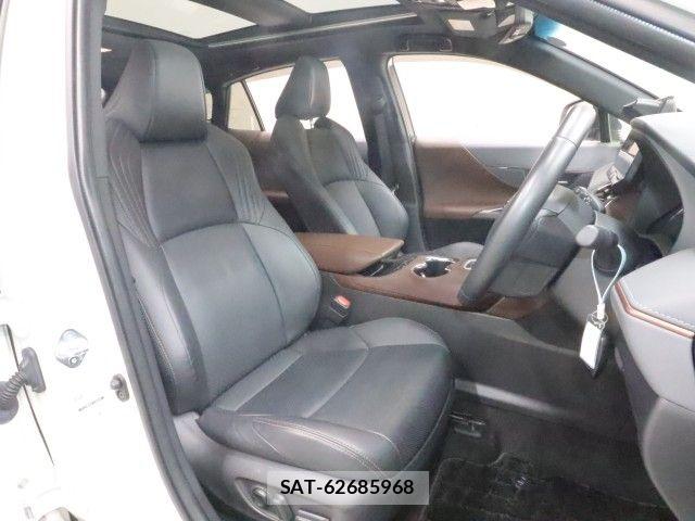 Toyota HARRIER 2021-04 7357924-3