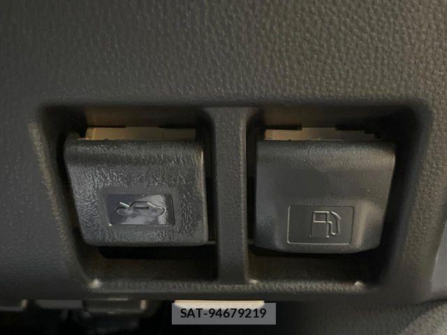 Toyota HARRIER 2021-04 7357946-18