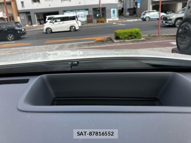 Toyota HARRIER 2021-06 7357943-24