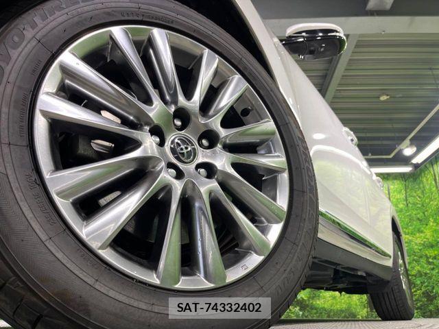Toyota HARRIER 2017-09 7357951-12