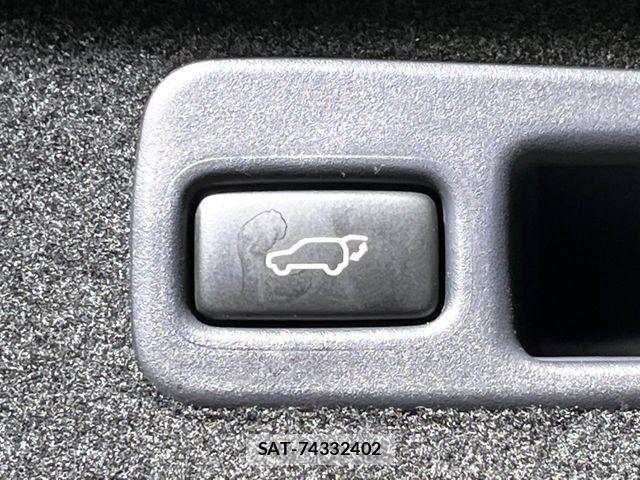 Toyota HARRIER 2017-09 7357951-5