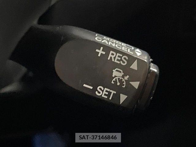 Toyota HARRIER 2017-09 7357956-4