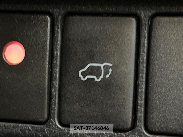 Toyota HARRIER 2017-09 7357956-5