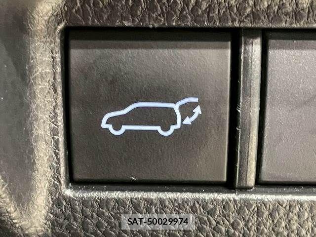 Toyota HARRIER 2020-10 7357927-9