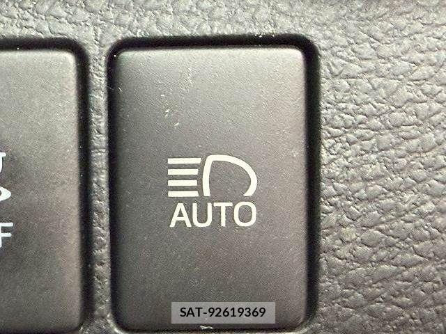 Toyota HARRIER 2015-03 7357952-14