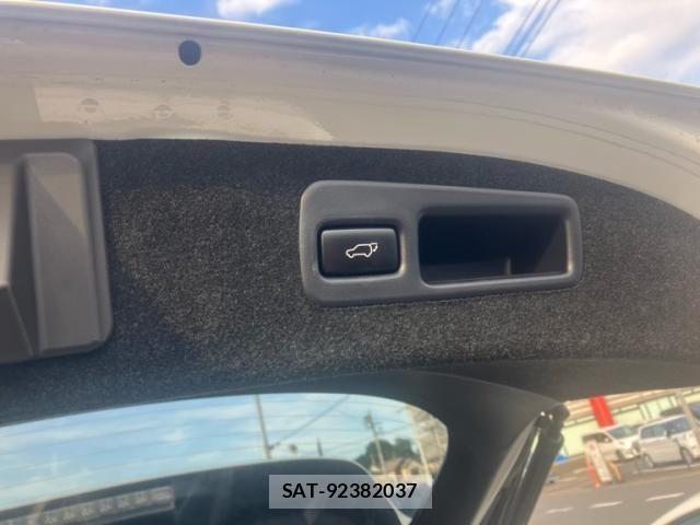 Toyota HARRIER 2014-12 7357958-10