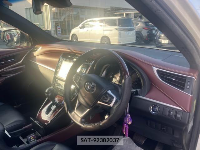 Toyota HARRIER 2014-12 7357958-24