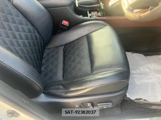 Toyota HARRIER 2014-12 7357958-25