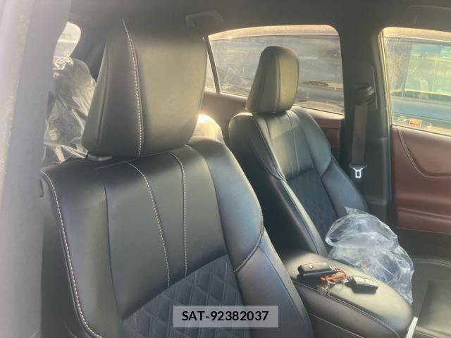 Toyota HARRIER 2014-12 7357958-26