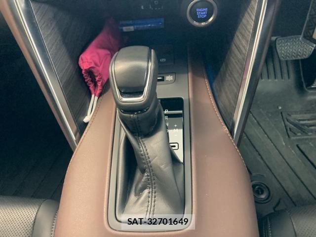 Toyota HARRIER 2022-03 7357940-16