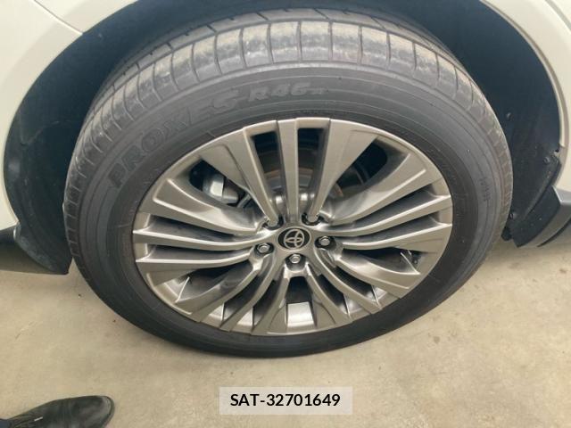 Toyota HARRIER 2022-03 7357940-5