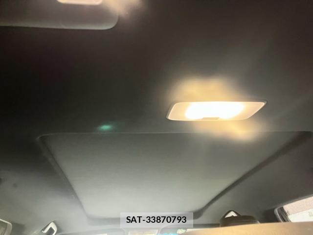 Toyota HARRIER 2017-06 7357954-12