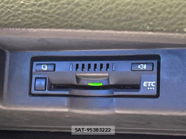 Toyota HARRIER 2019-06 7357948-6