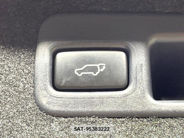 Toyota HARRIER 2019-06 7357948-8
