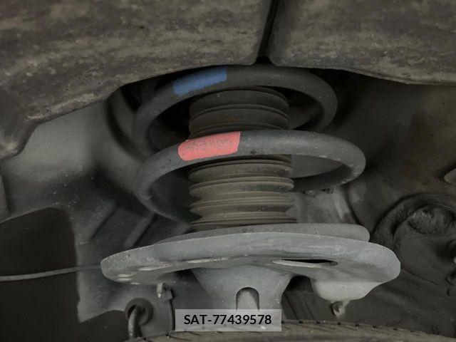Toyota HARRIER 2018-06 7392286-19
