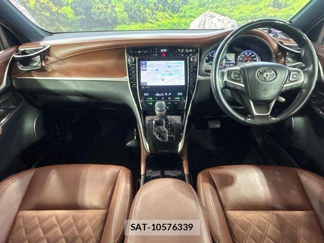 Toyota HARRIER 2018-01 7392284-1