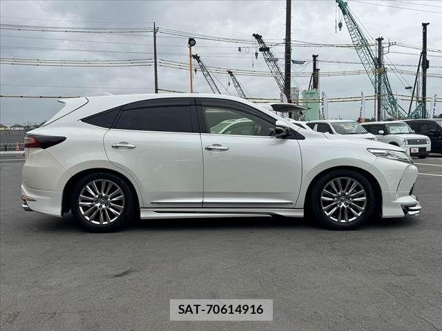 Toyota HARRIER 2018-03 7392283-11